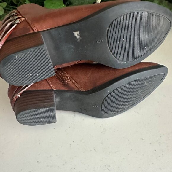 Brown Ankle Booties Size 8 With Side Zipper & Buckle Detail - Picture 5 of 10